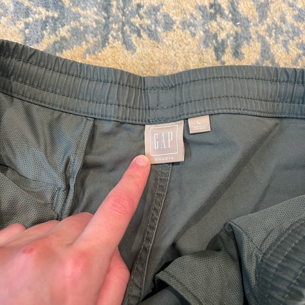 GAP Men's Organic Zip-Woven Joggers - Picture 5 of 8